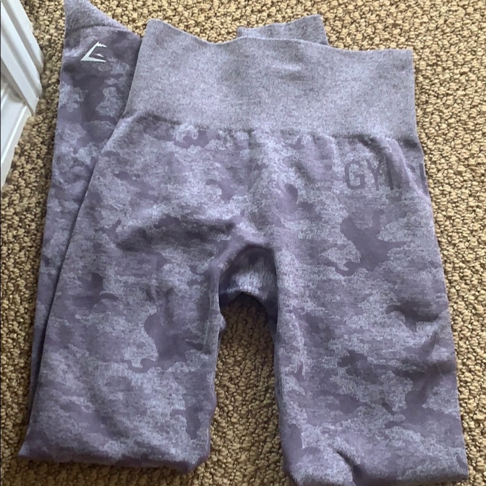 Gym shark cameo purple pants